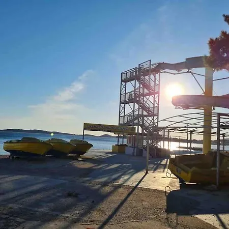 Prostorny Domov V Nejkrasnejsi Casti Chorvatska Vodice