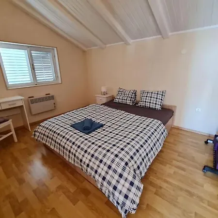 Prostorny Domov V Nejkrasnejsi Casti Chorvatska Apartman Vodice