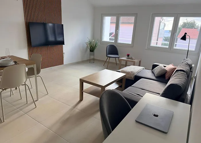 Appartement Prostorny Domov V Nejkrasnejsi Casti Chorvatska Vodice