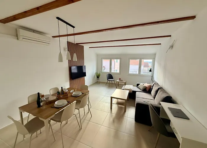 Prostorný Domov V Nejkrásnější části Chorvatska Apartamento